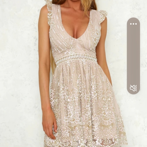 Roaming Free Dress Champagne - Picture 2 of 2